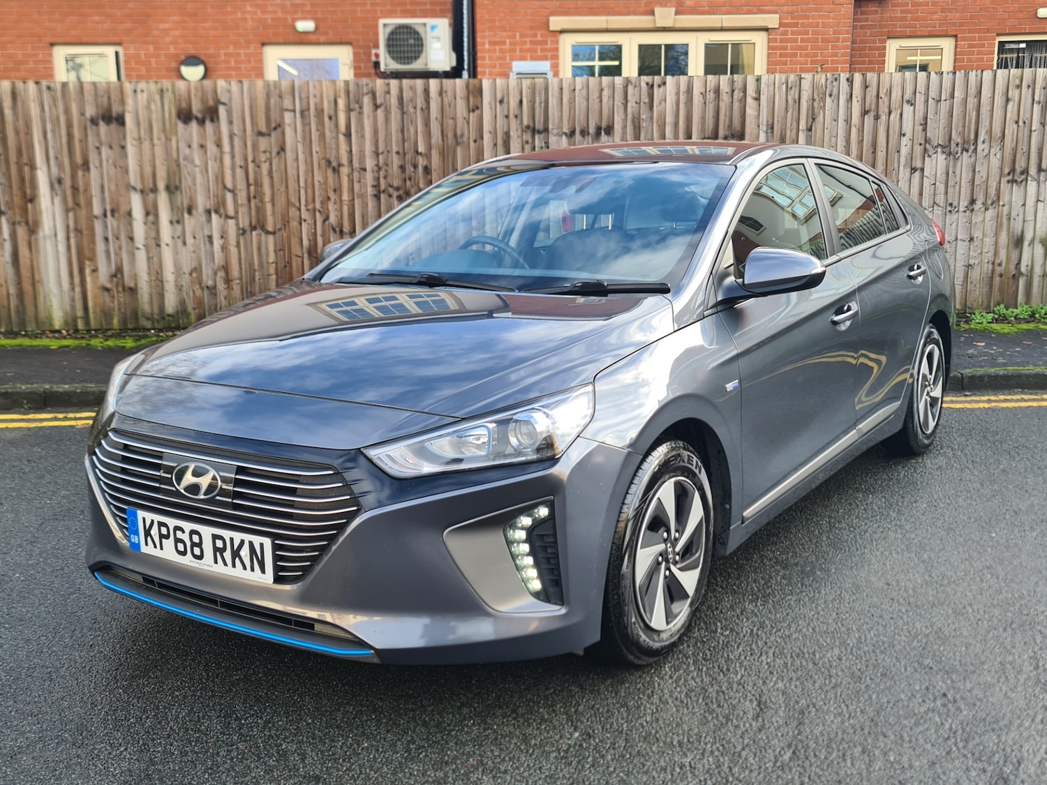 Used Hyundai IONIQ 2018 for sale - 77400199: Photo 2