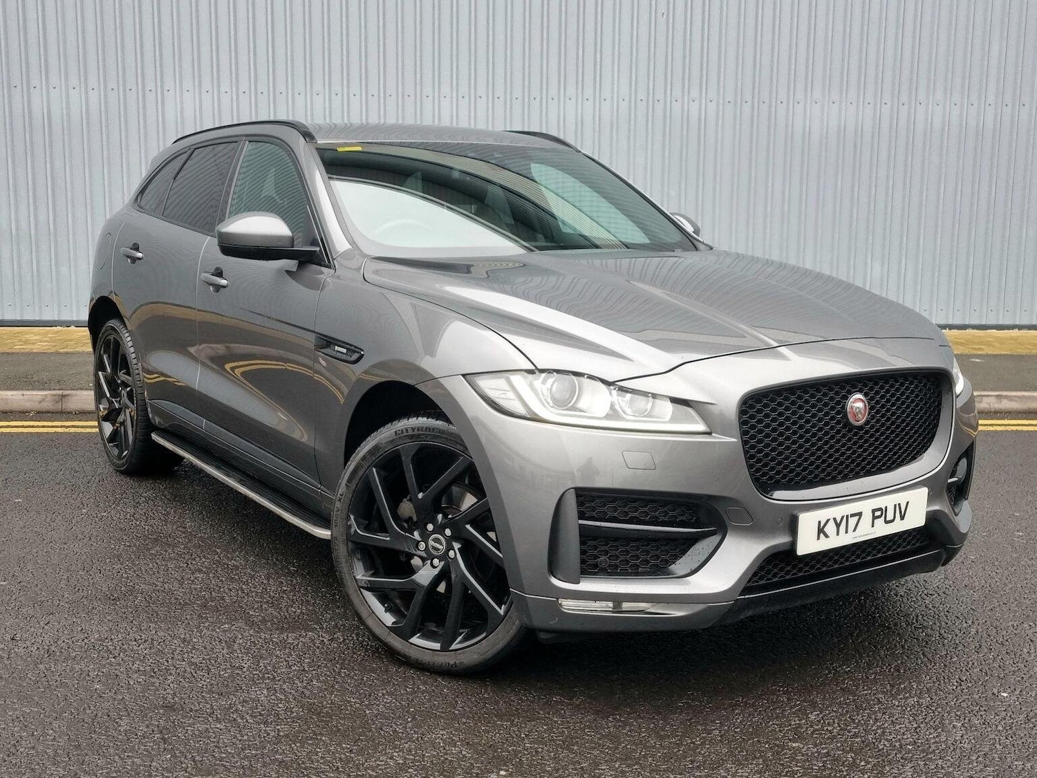 Used Jaguar F-Pace 2017 for sale - 76777723: Photo 1