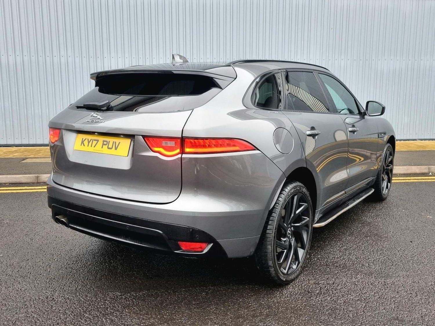 Used Jaguar F-Pace 2017 for sale - 76777723: Photo 10
