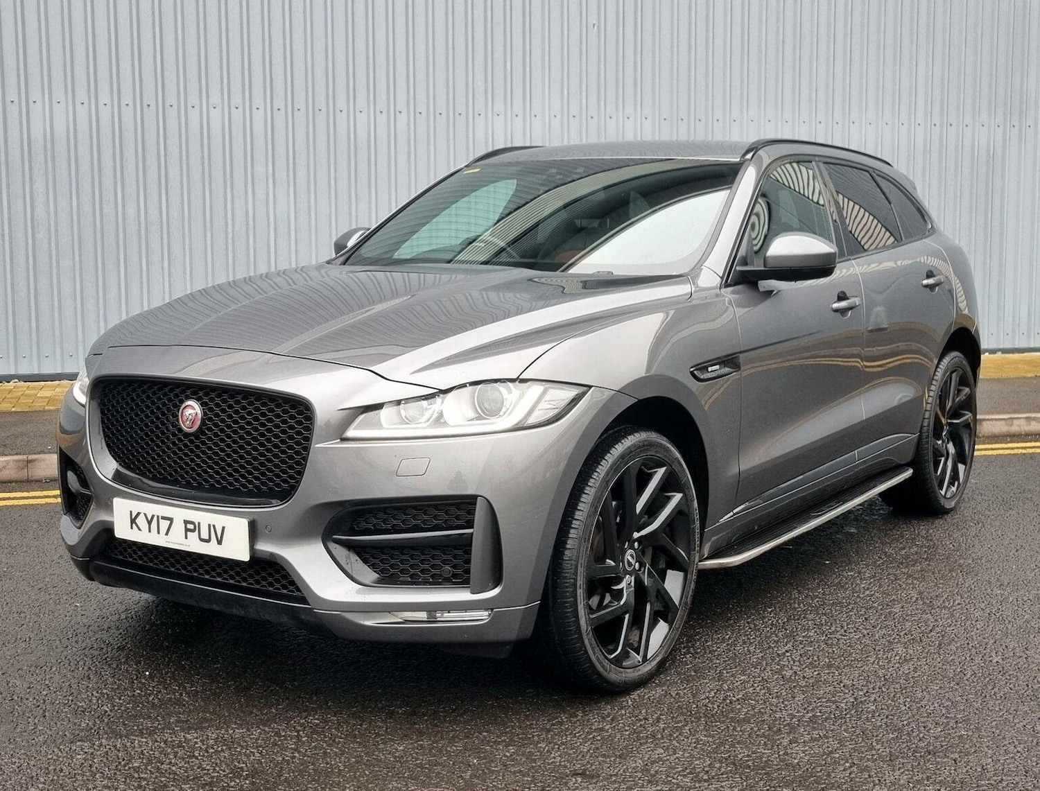 Used Jaguar F-Pace 2017 for sale - 76777723: Photo 6