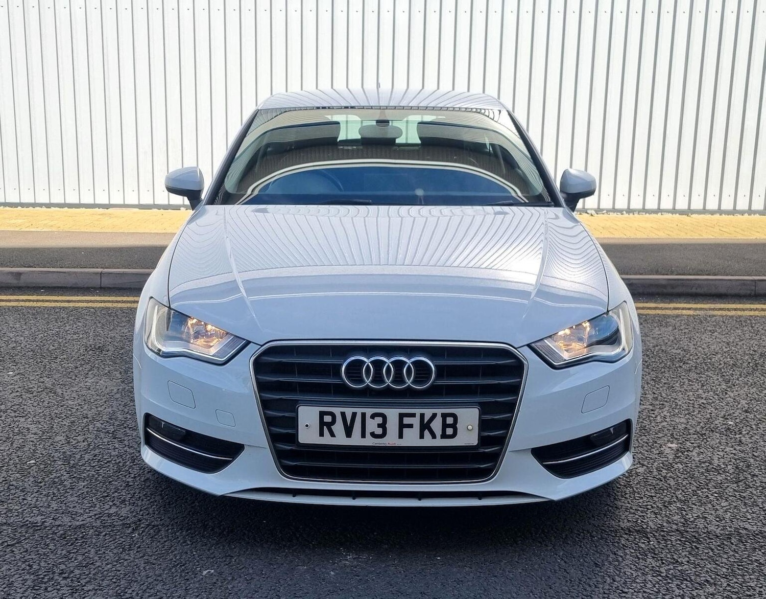 Used Audi A3 2013 for sale - 77492902: Photo 2