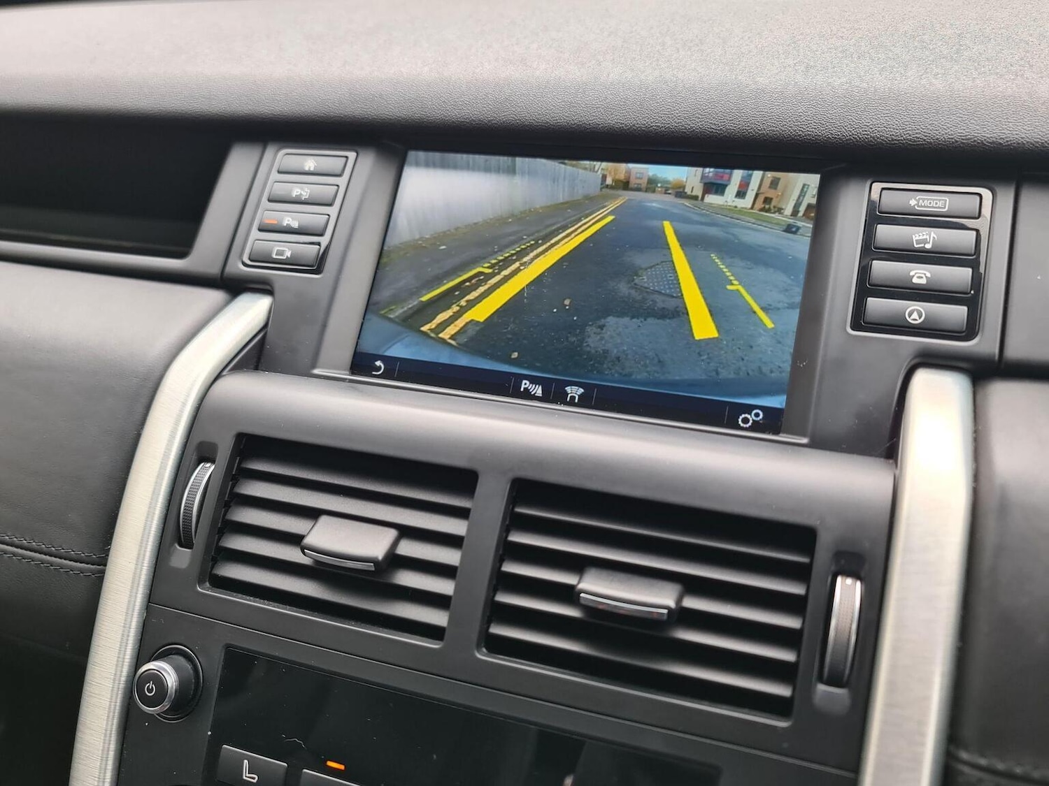 Used Land Rover Discovery Sport 2017 for sale - 76777715: Photo 19