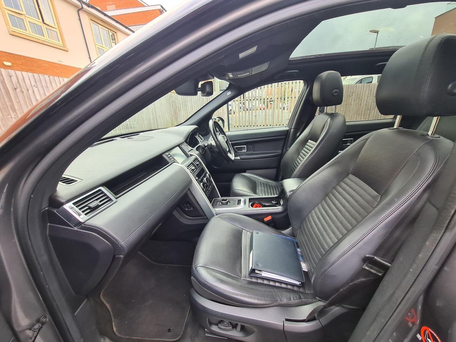 Used Land Rover Discovery Sport 2017 for sale - 76777715: Photo 20