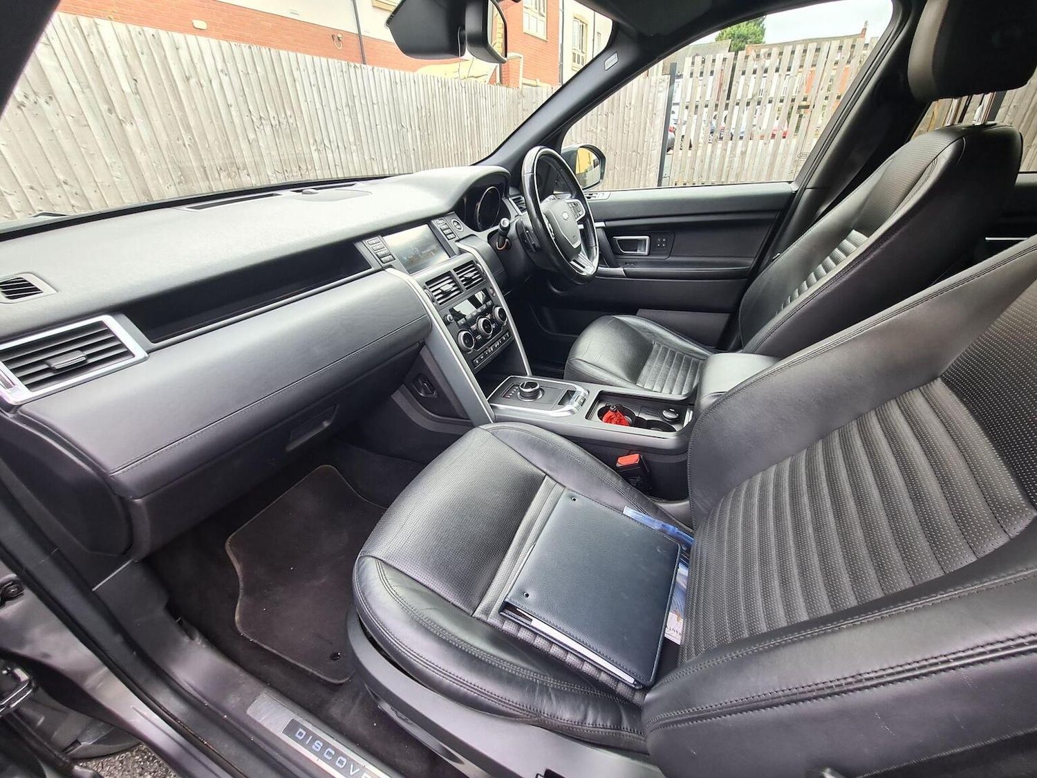 Used Land Rover Discovery Sport 2017 for sale - 76777715: Photo 23