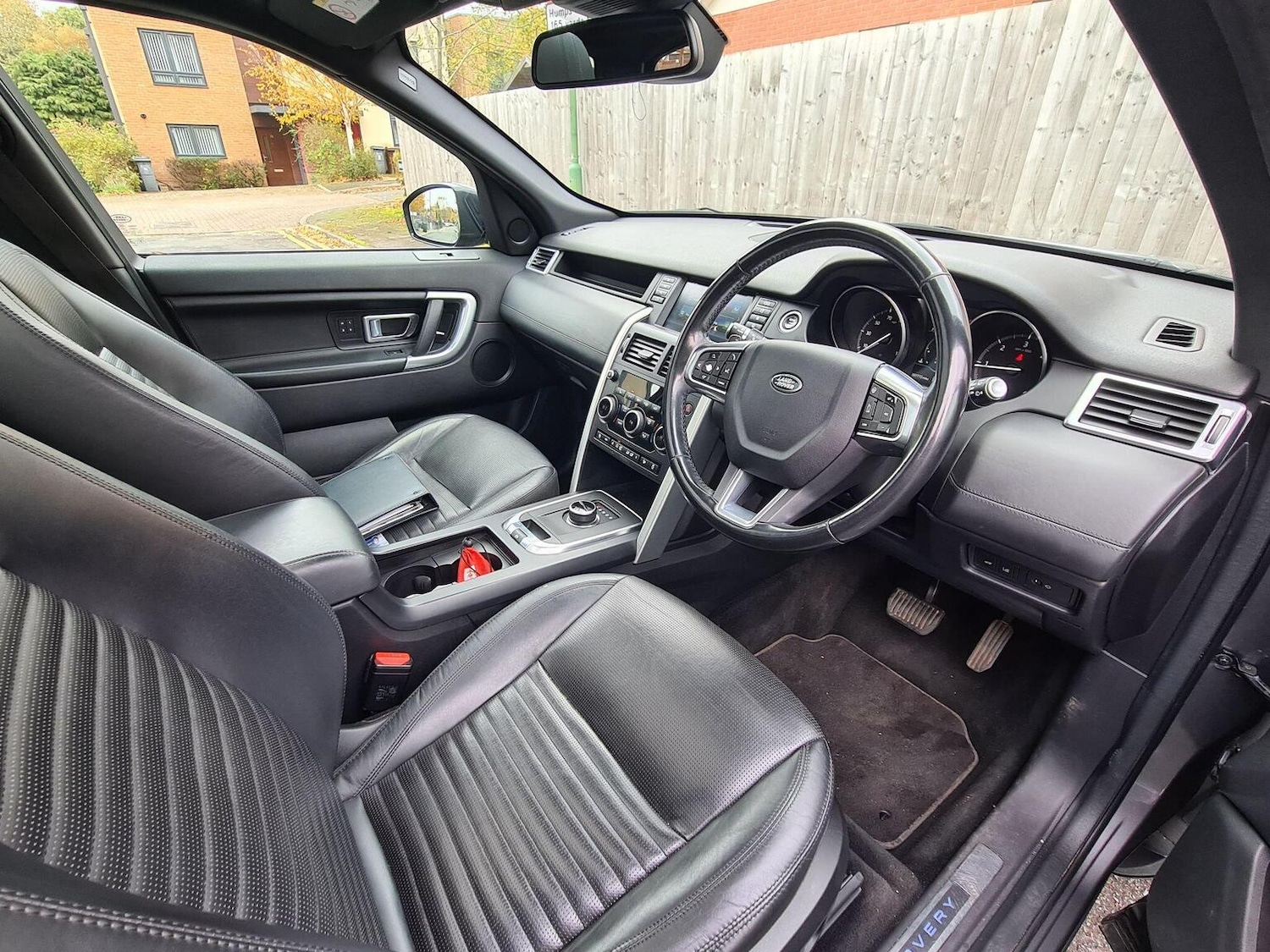 Used Land Rover Discovery Sport 2017 for sale - 76777715: Photo 26