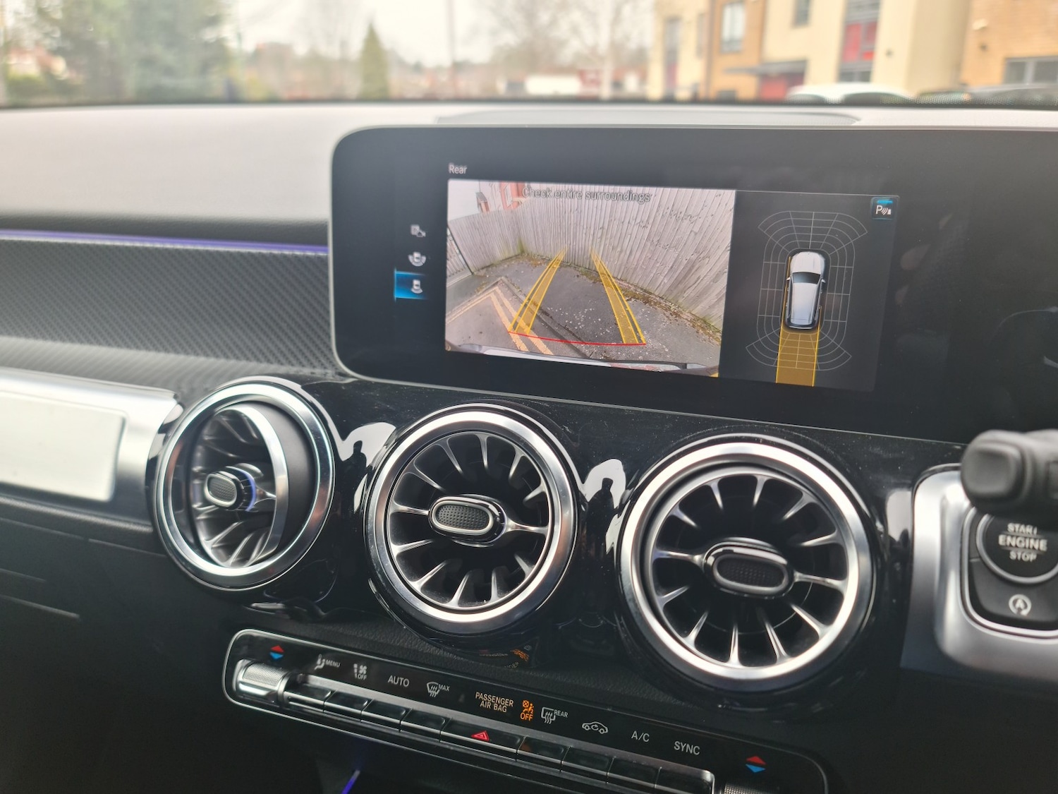 Used Mercedes-Benz GLB 2023 for sale - 77997205: Photo 17