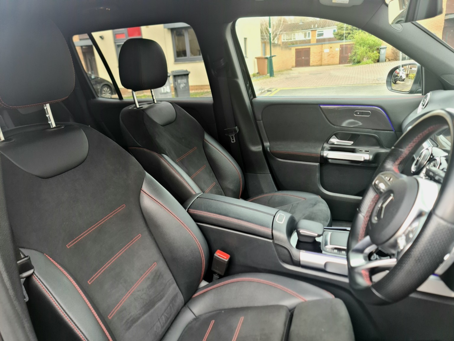 Used Mercedes-Benz GLB 2023 for sale - 77997205: Photo 8