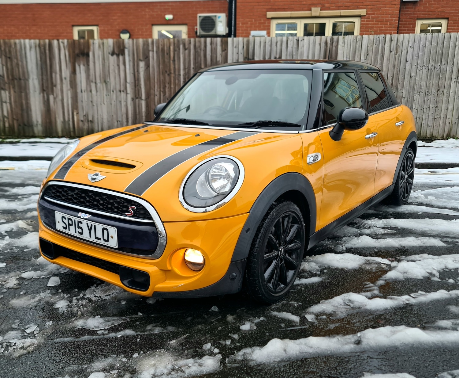 Used MINI Hatch 2015 for sale - 77165581: Photo 2