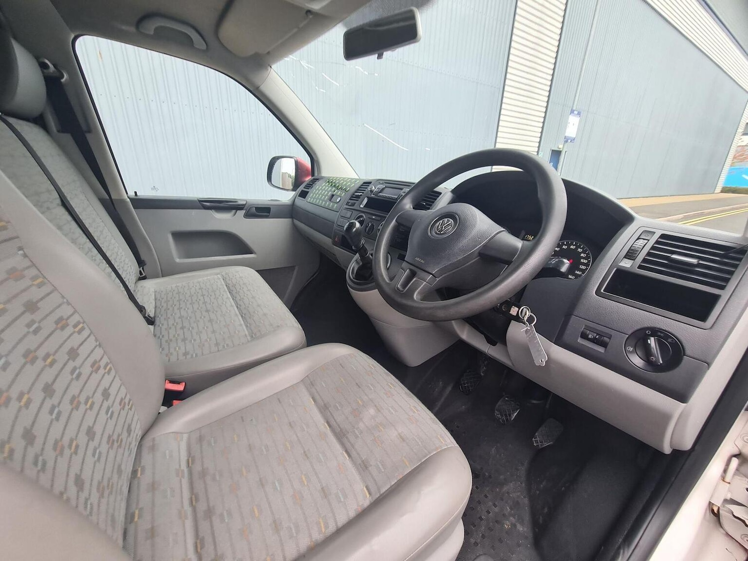 Used Volkswagen Transporter 2012 for sale - 76777717: Photo 10