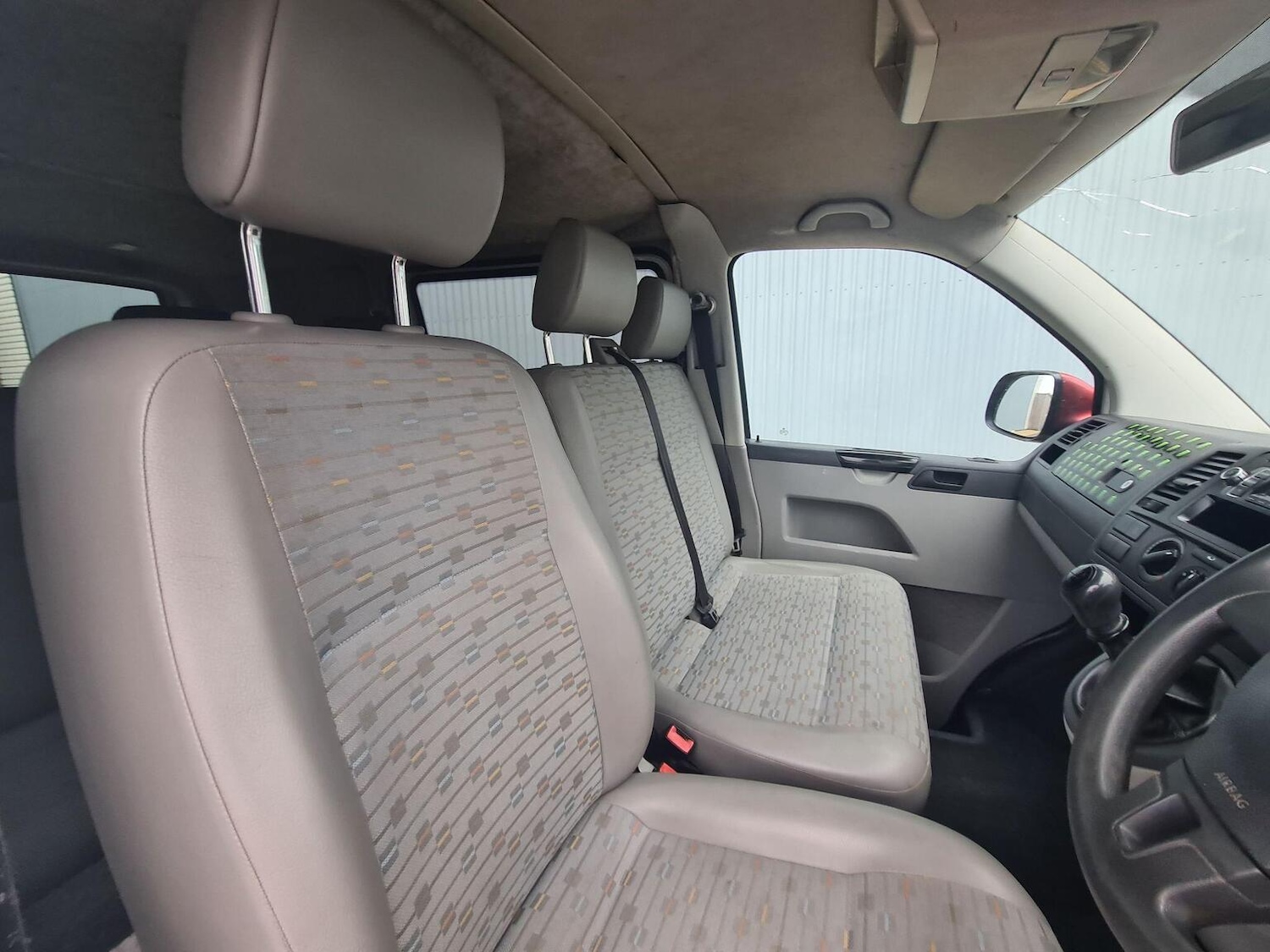 Used Volkswagen Transporter 2012 for sale - 76777717: Photo 9