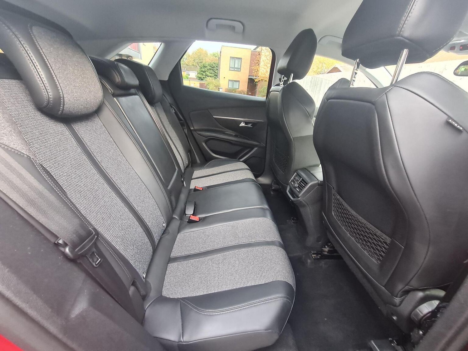 Used Peugeot 3008 2018 for sale - 76777716: Photo 11