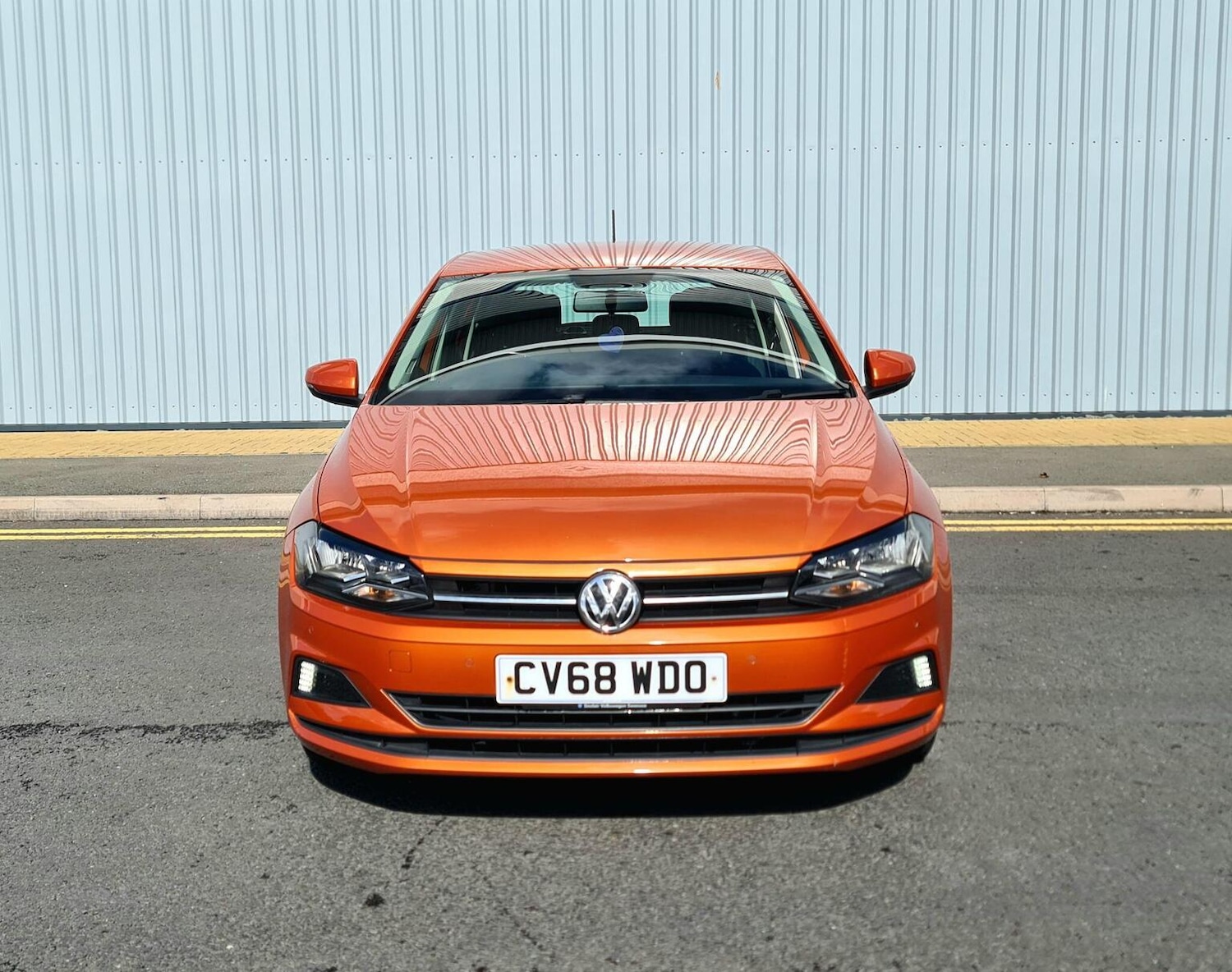 Used Volkswagen Polo 2018 for sale - 76777730: Photo 2