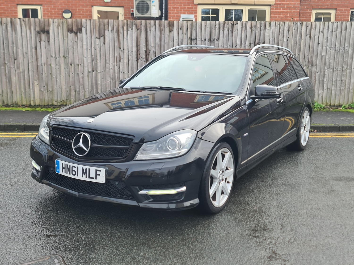 Used Mercedes-Benz C Class for sale - 77522069: Photo 2