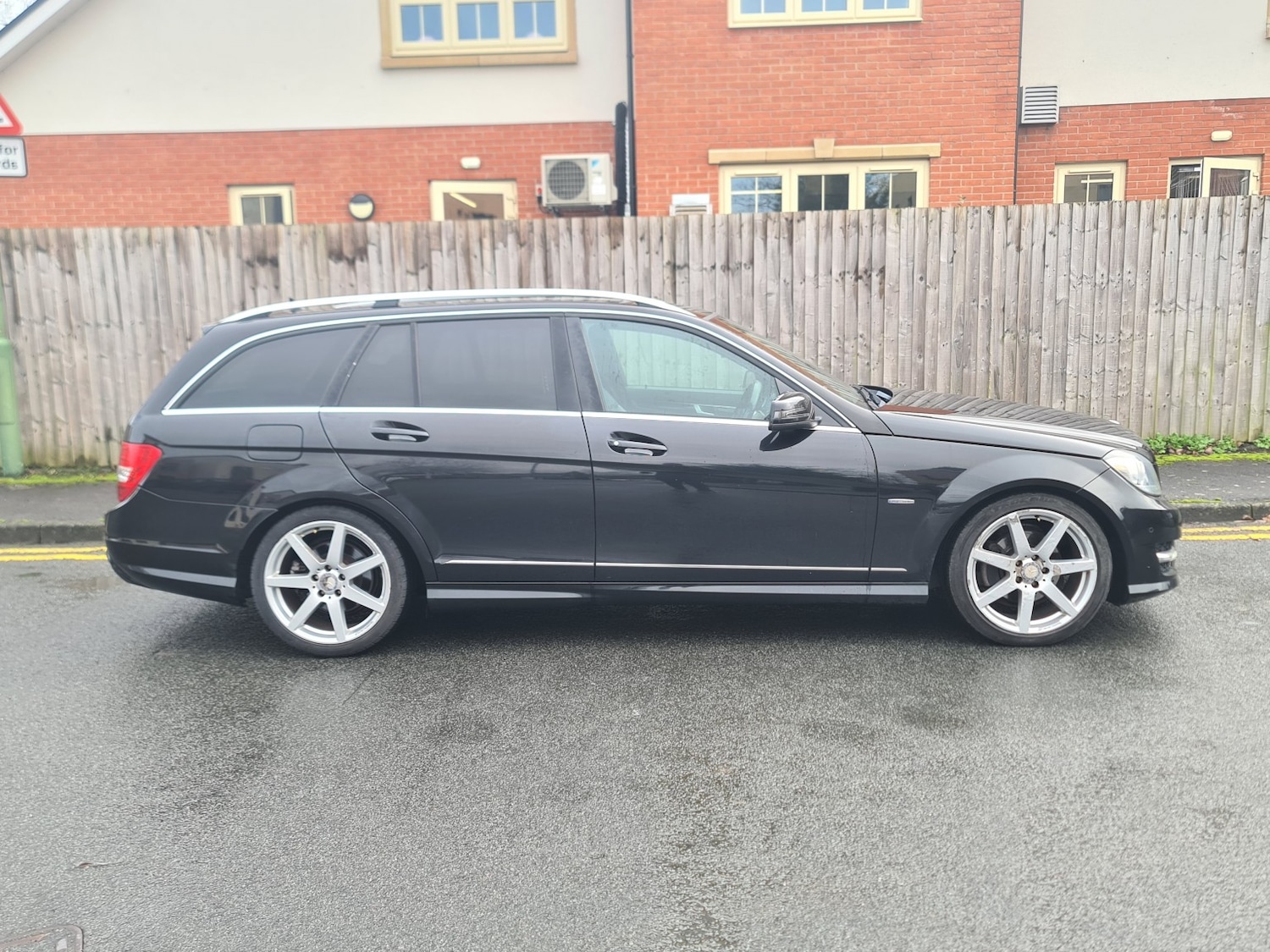 Used Mercedes-Benz C Class for sale - 77522069: Photo 4