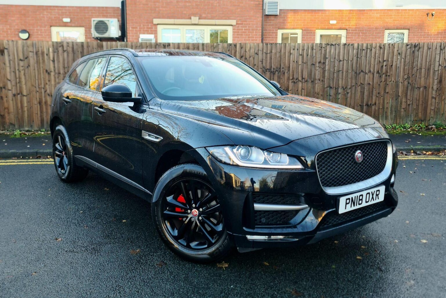 Used Jaguar F-Pace 2018 for sale - 76785021: Photo 1
