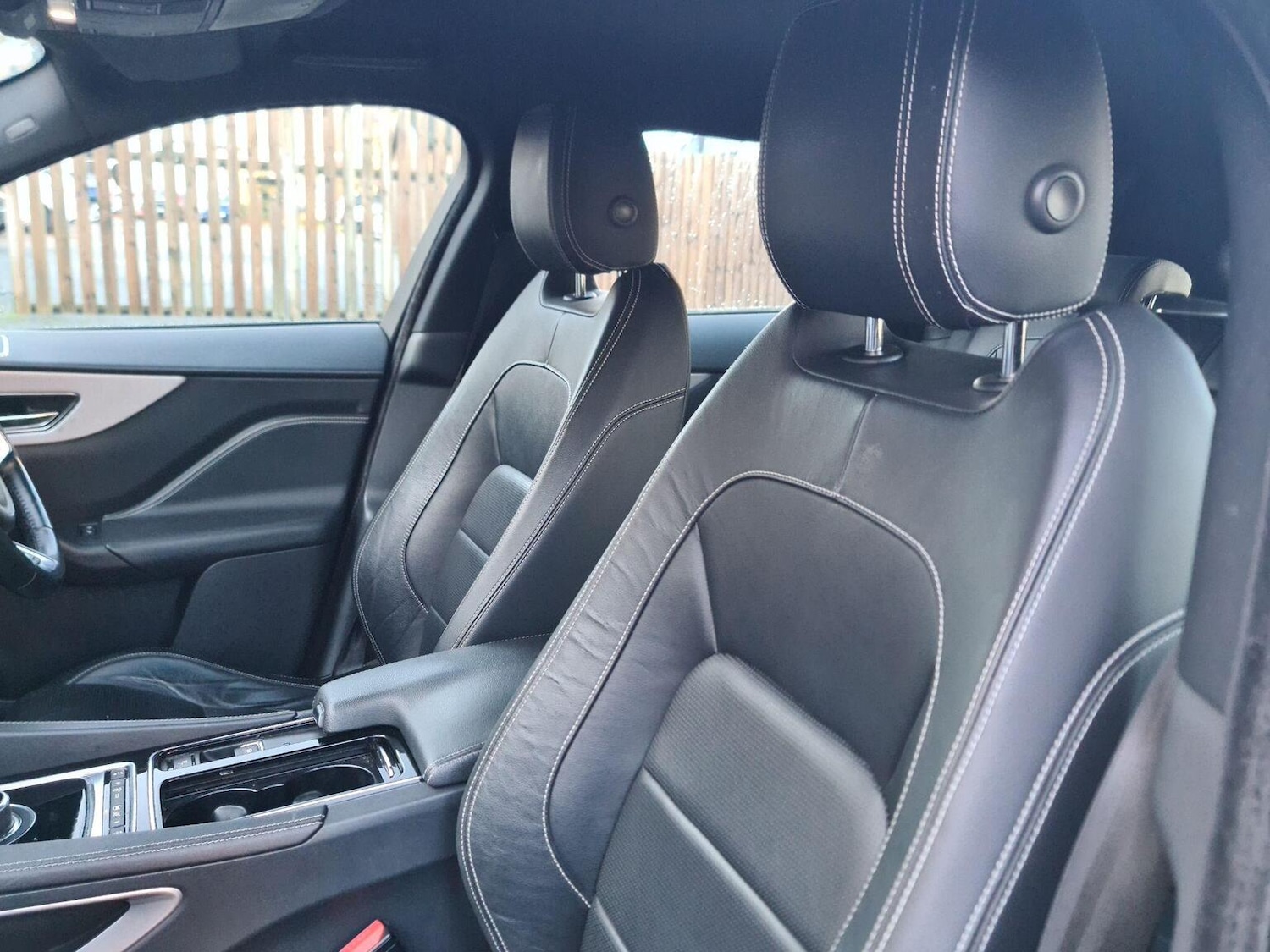 Used Jaguar F-Pace 2018 for sale - 76785021: Photo 17