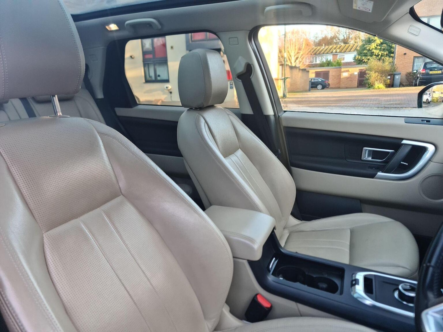 Used Land Rover Discovery Sport 2018 for sale - 76791540: Photo 11