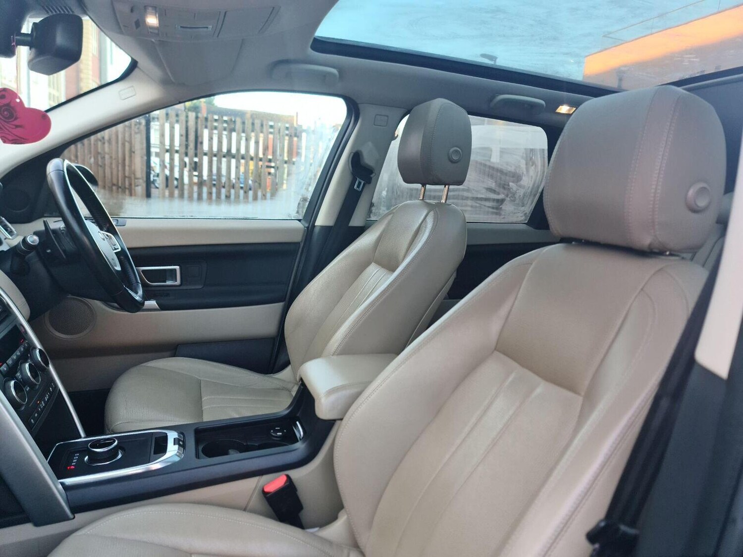 Used Land Rover Discovery Sport 2018 for sale - 76791540: Photo 28