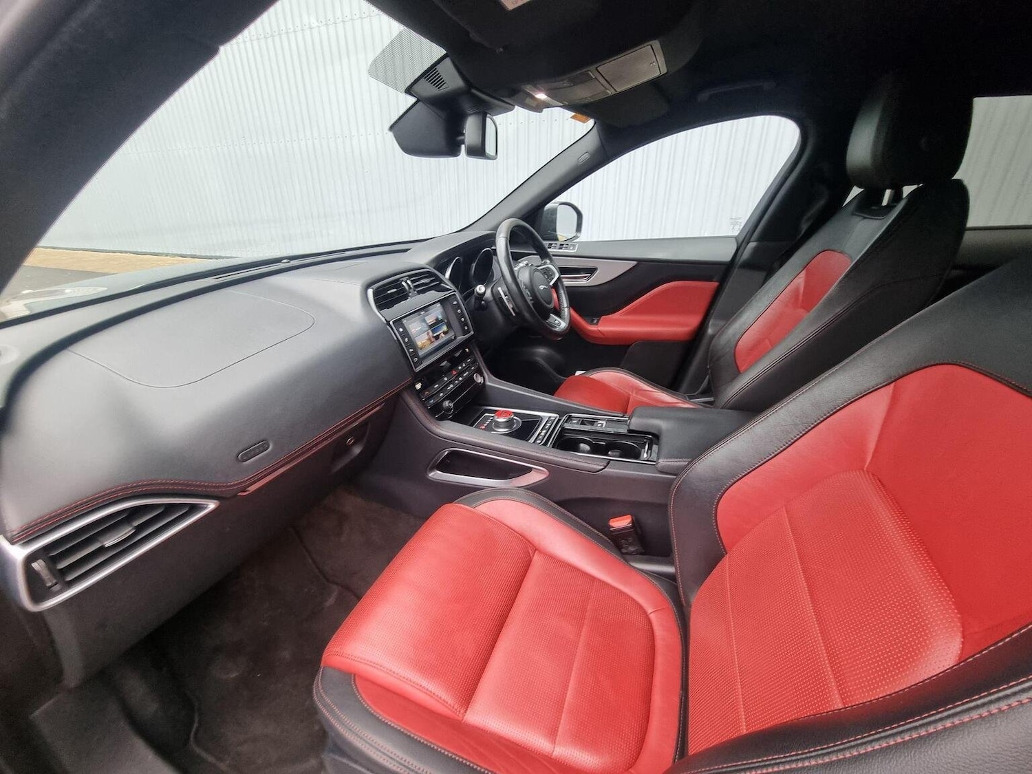 Used Jaguar F-Pace 2017 for sale - 77492899: Photo 31