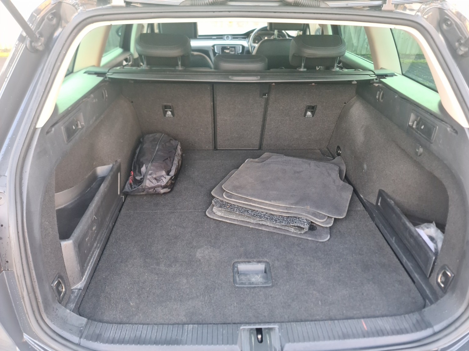 Used Volkswagen Passat 2017 for sale - 77822207: Photo 24