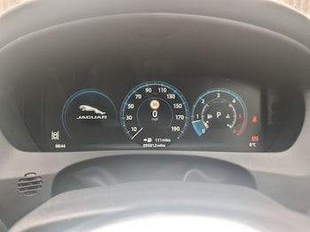 Used Jaguar XE 2017 for sale - 77822298: Photo