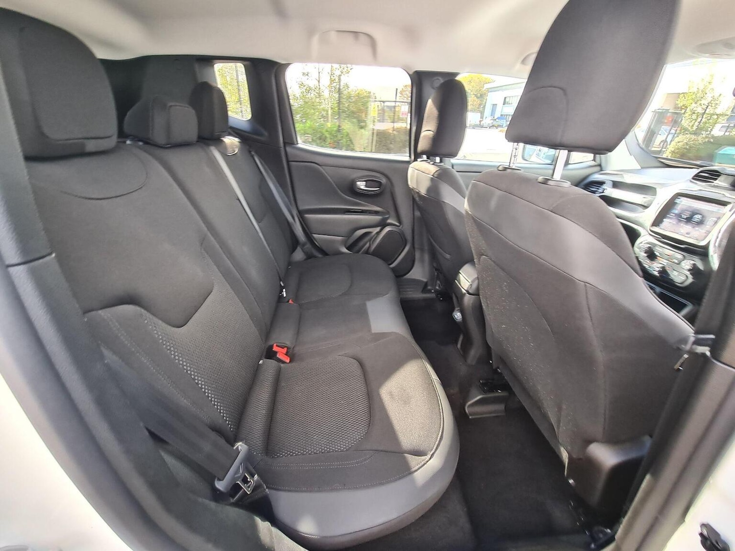 Used Jeep Renegade 2020 for sale - 76777726: Photo 11