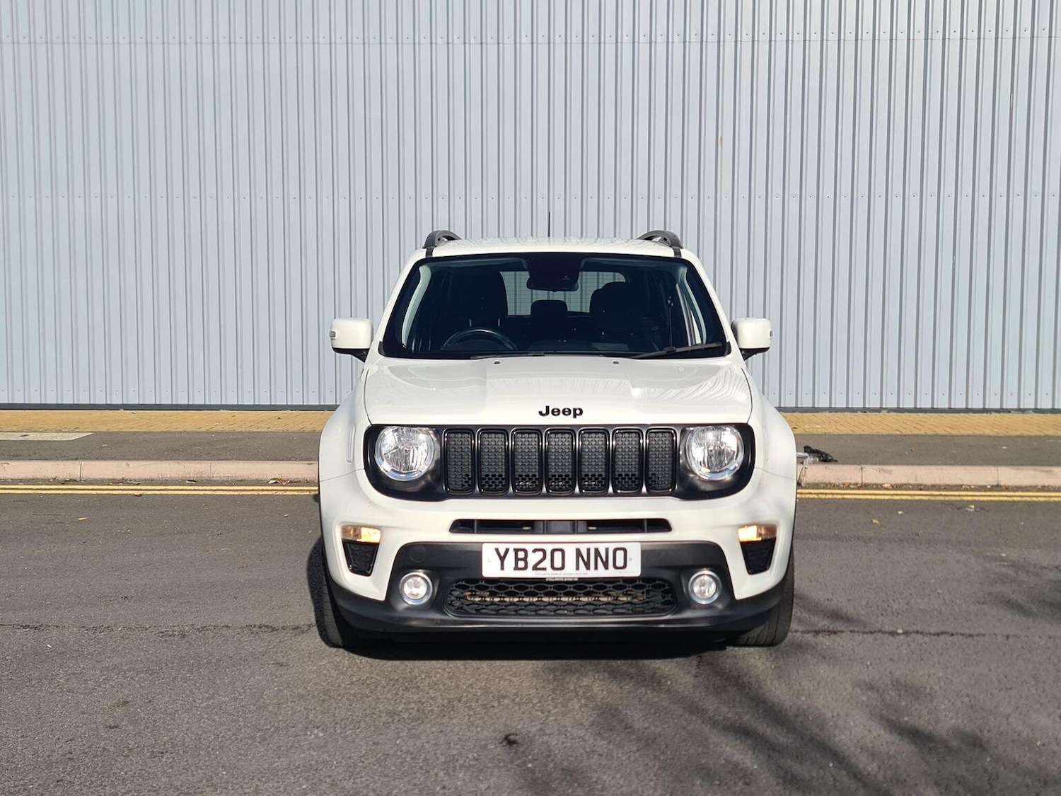 Used Jeep Renegade 2020 for sale - 76777726: Photo 2