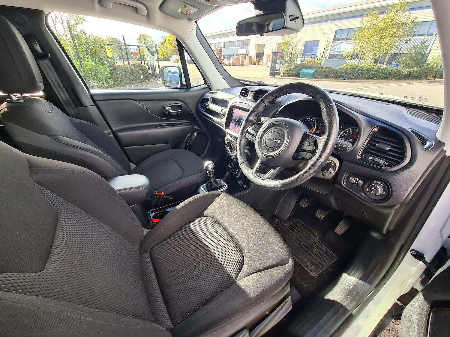 Used Jeep Renegade 2020 for sale - 76777726: Photo 25