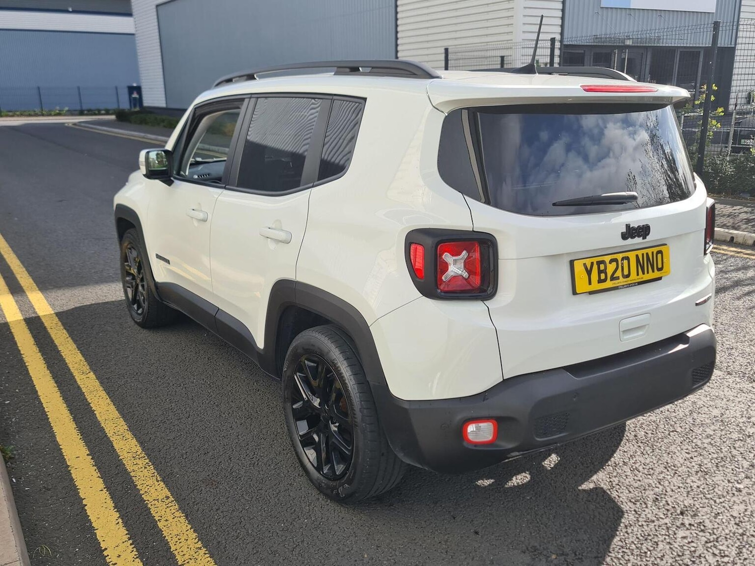 Used Jeep Renegade 2020 for sale - 76777726: Photo 4