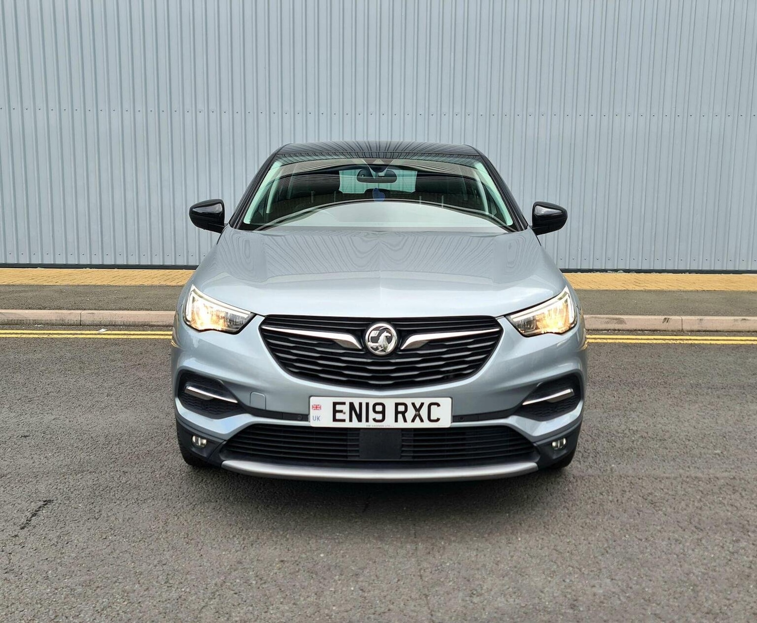 Used Vauxhall Grandland X 2019 for sale - 76777722: Photo 2