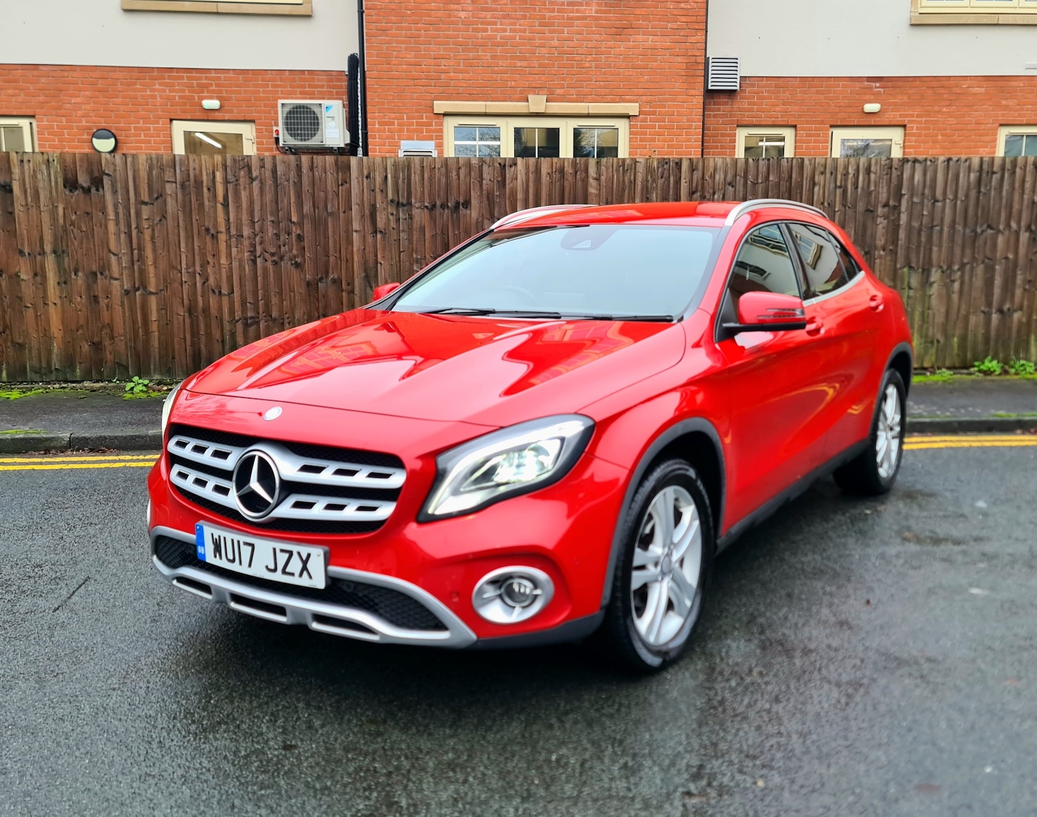 Used Mercedes-Benz GLA 2017 for sale - 77303363: Photo 2