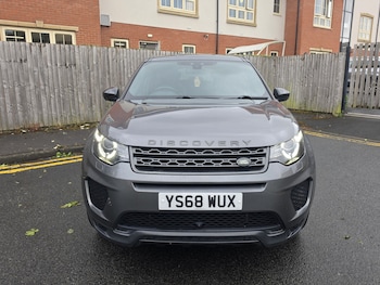 Used Land Rover Discovery Sport 2018 for sale - 78932295: Photo