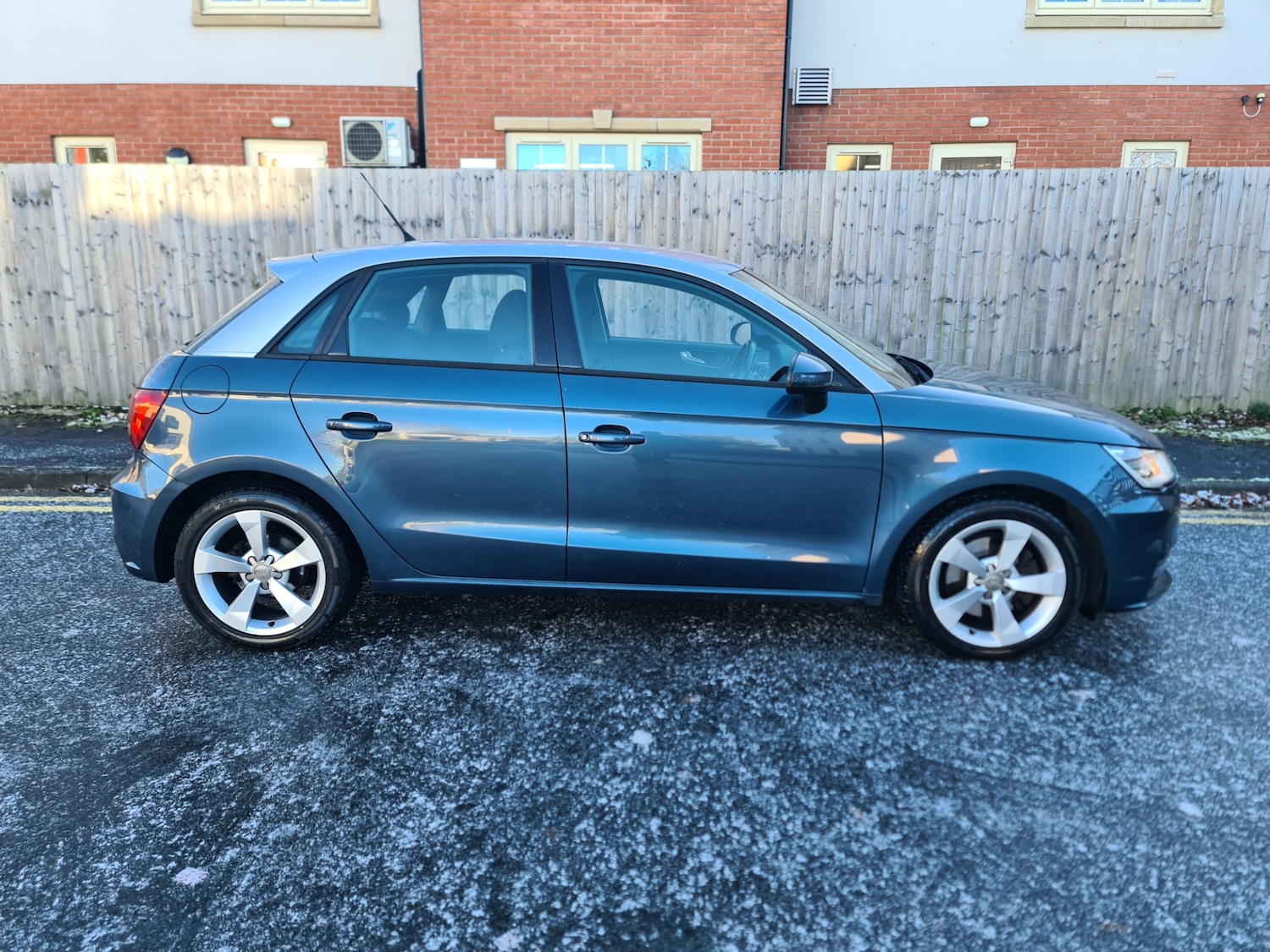 Used Audi A1 2015 for sale - 77118681: Photo 5