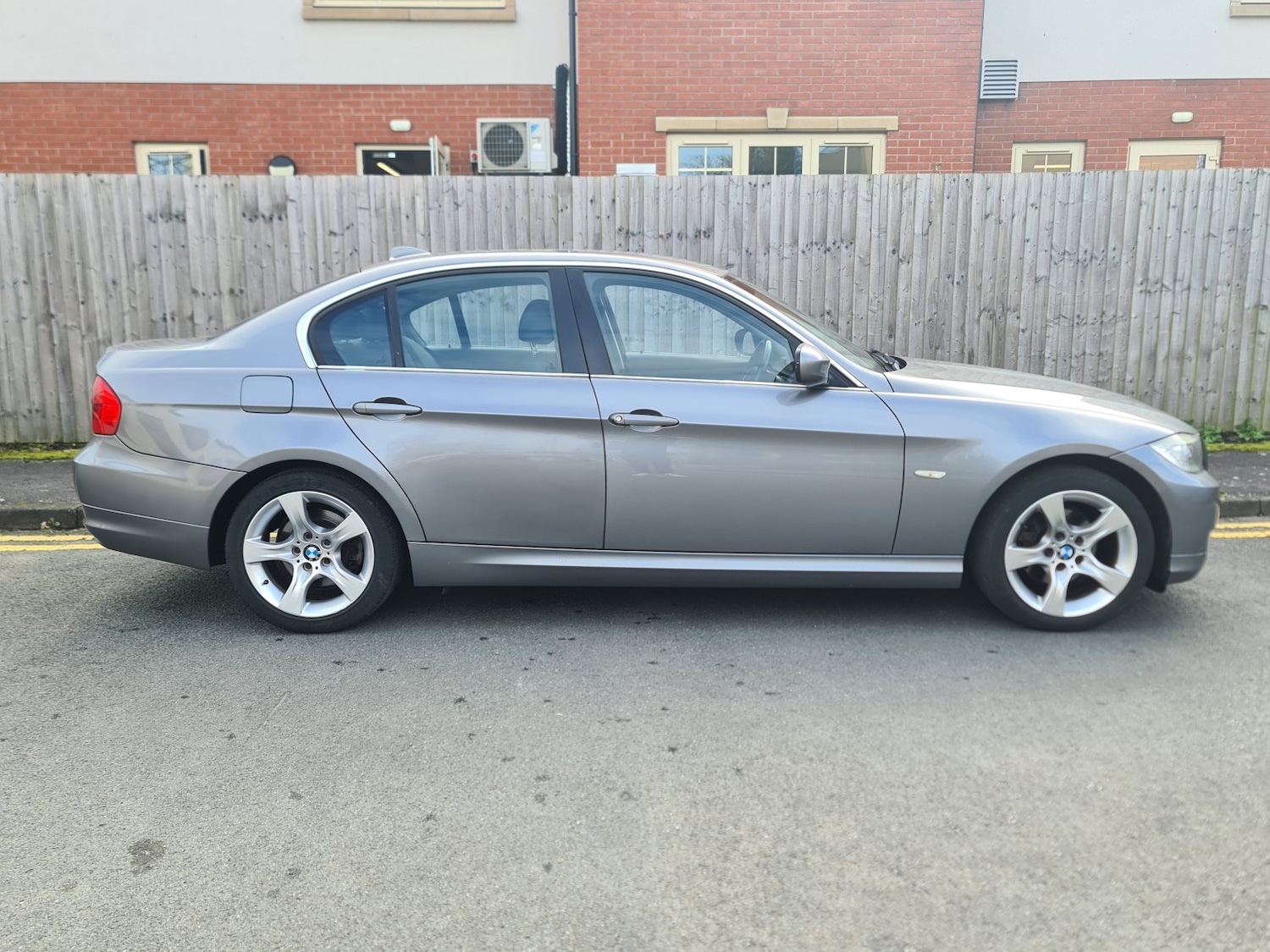 Used BMW 3 Series 2011 for sale - 78213659: Photo 11