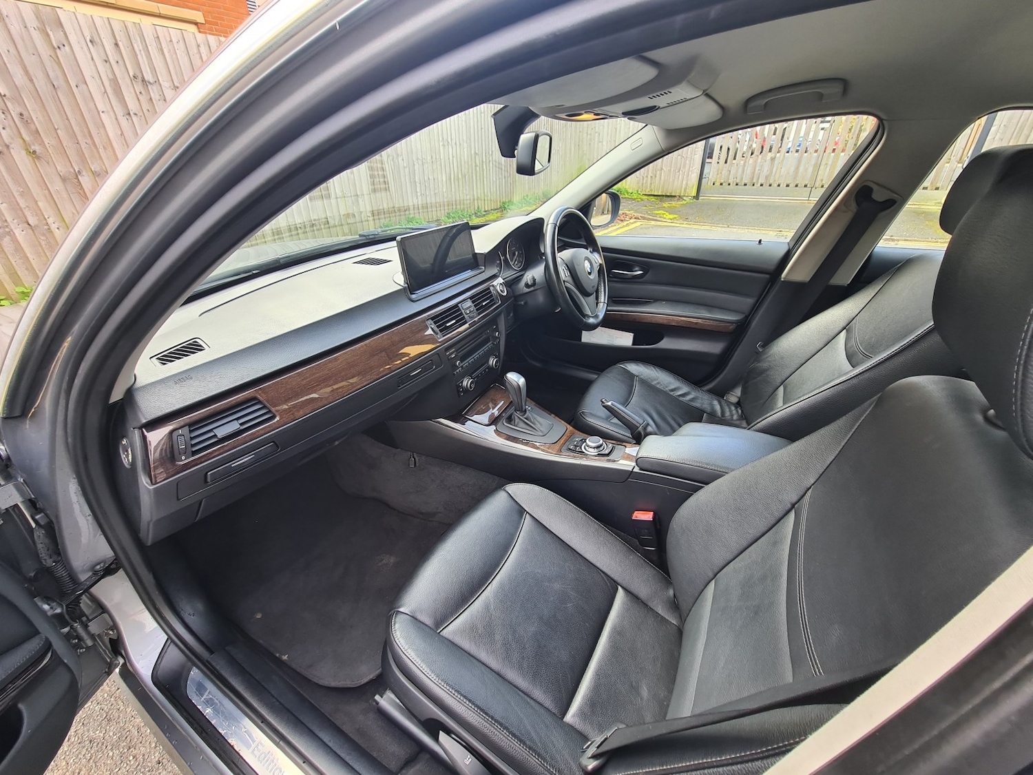 Used BMW 3 Series 2011 for sale - 78213659: Photo 17