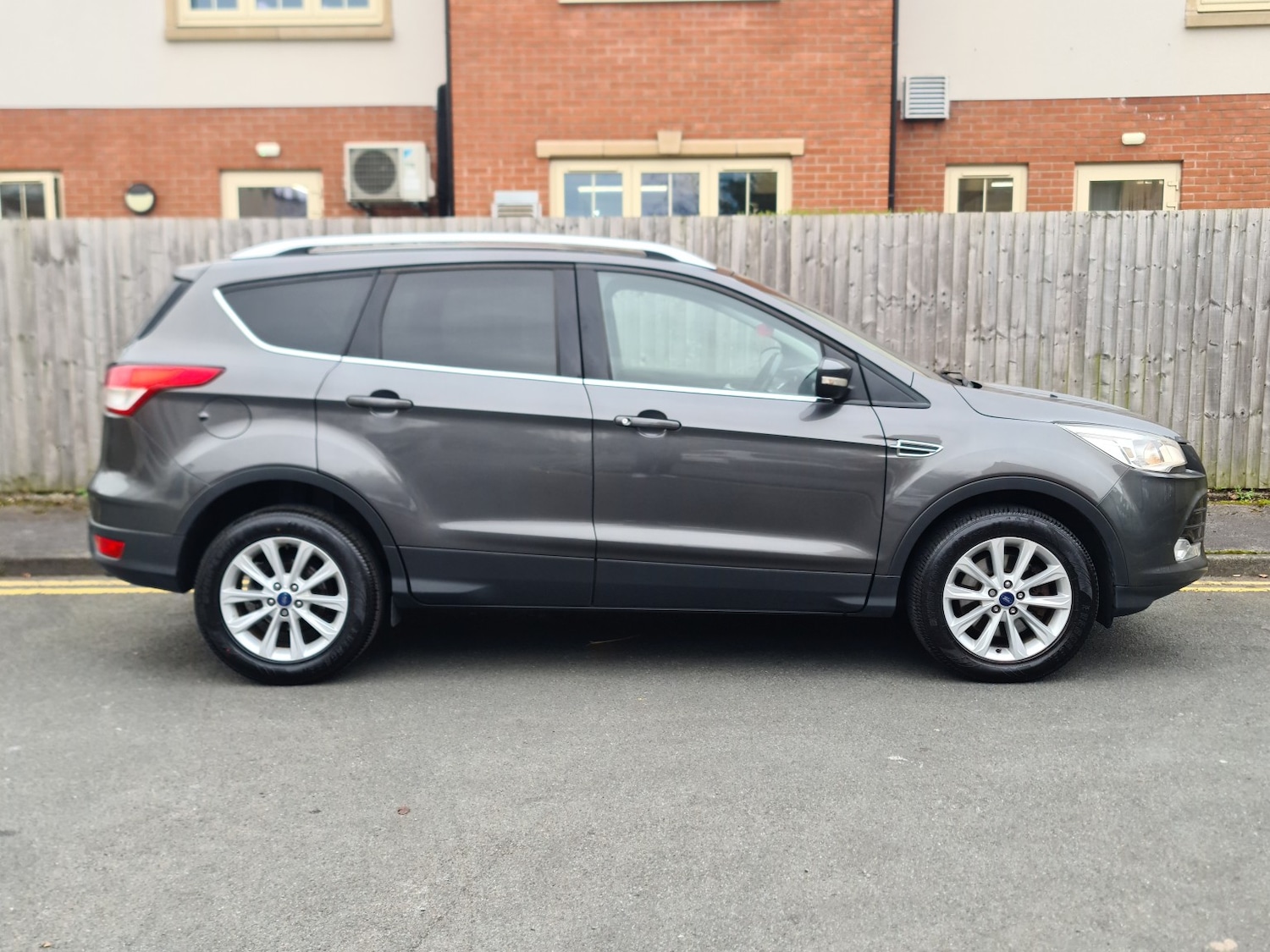 Used Ford Kuga 2016 for sale - 77851370: Photo 3