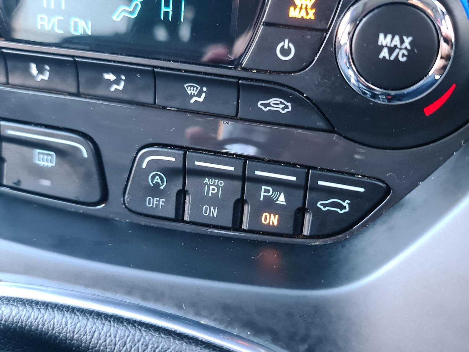 Used Ford Kuga 2015 for sale - 76785024: Photo 12