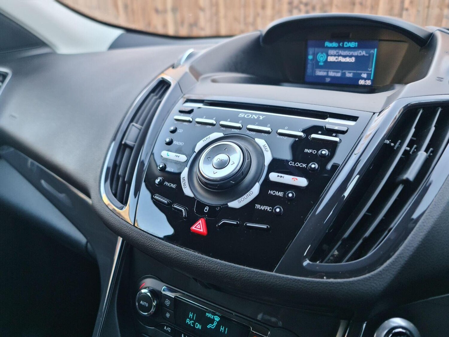 Used Ford Kuga 2015 for sale - 76785024: Photo 28