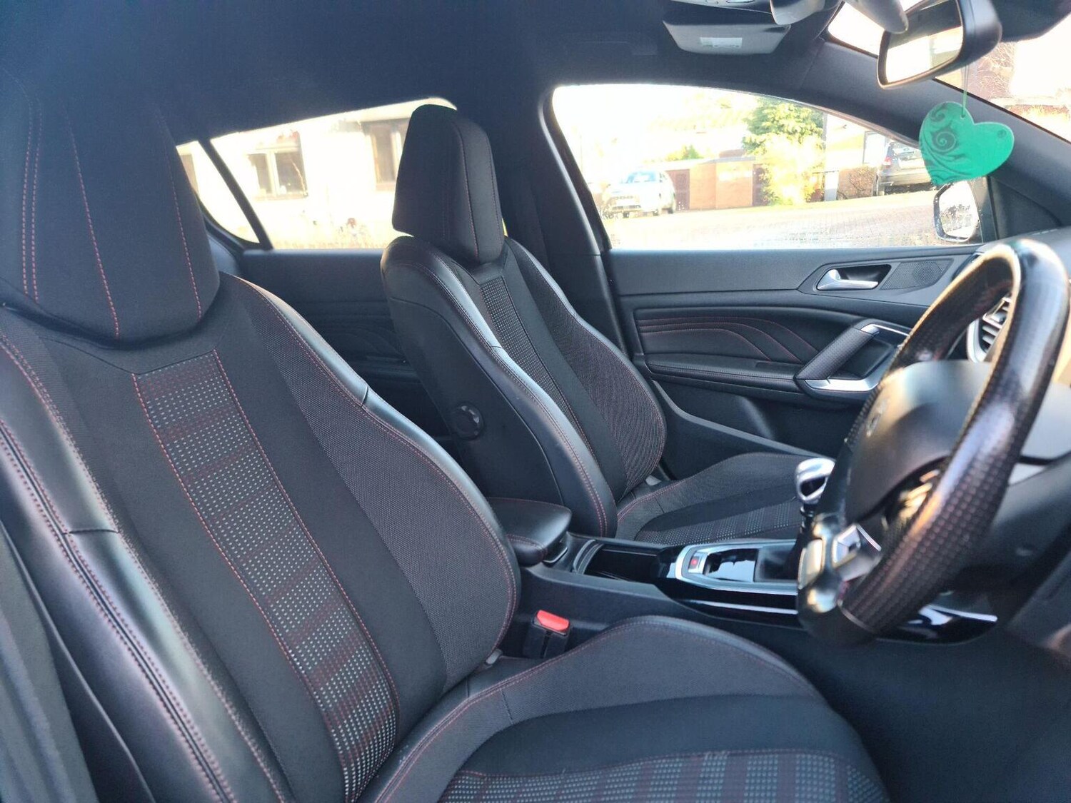 Used Peugeot 308 2016 for sale - 76785033: Photo 9