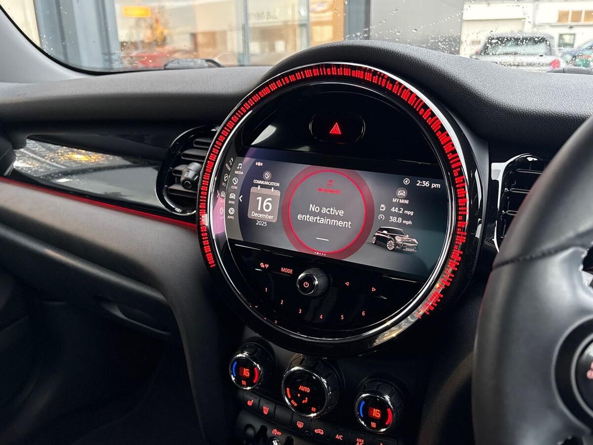 Used MINI Hatch 2022 for sale - 77013430: Photo 11