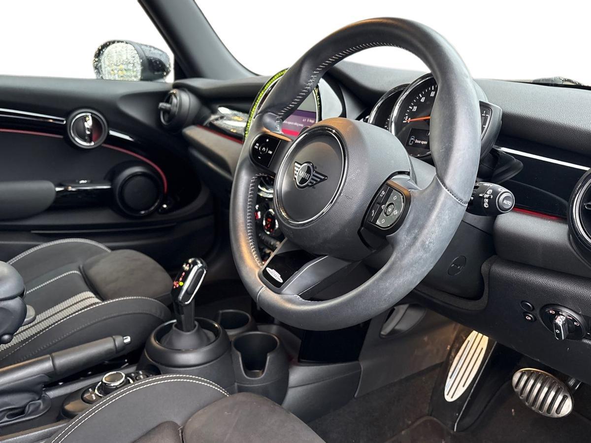 Used MINI Hatch 2022 for sale - 77013430: Photo 12