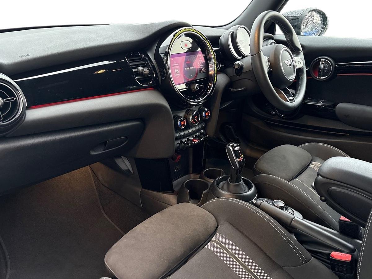 Used MINI Hatch 2022 for sale - 77013430: Photo 7