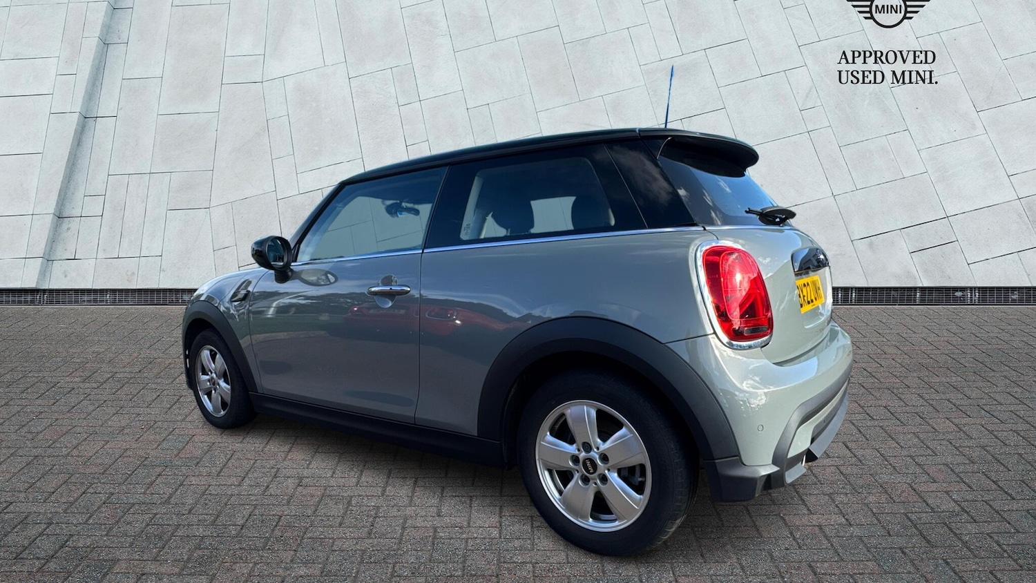 Used MINI Hatch 2022 for sale - 76111634: Photo 2