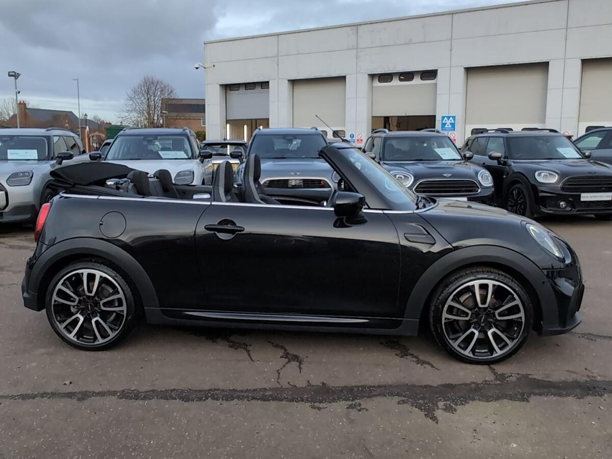 Used MINI Convertible 2024 for sale - 77525724: Photo 24