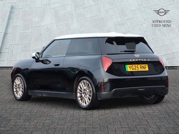 Used MINI Electric Cooper 2025 for sale - 77470366: Photo