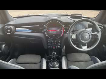 Used MINI Hatch 2021 for sale - 75042275: Photo