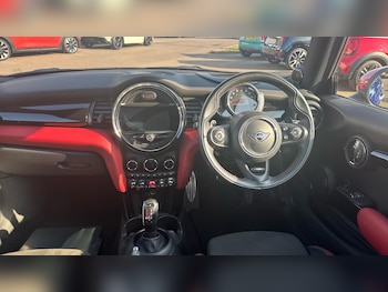Used MINI Hatch 2019 for sale - 75365190: Photo