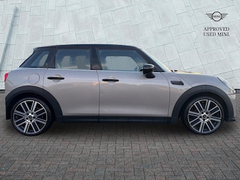 Used MINI Hatch 2024 for sale - 77498114: Photo