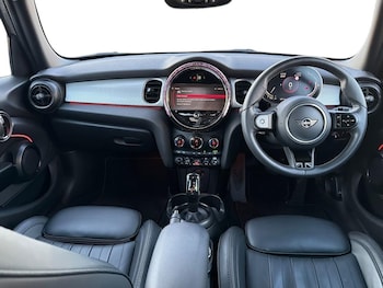 Used MINI Hatch 2024 for sale - 77498114: Photo