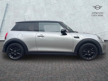 Used MINI Hatch 2023 for sale - 79728052: Photo